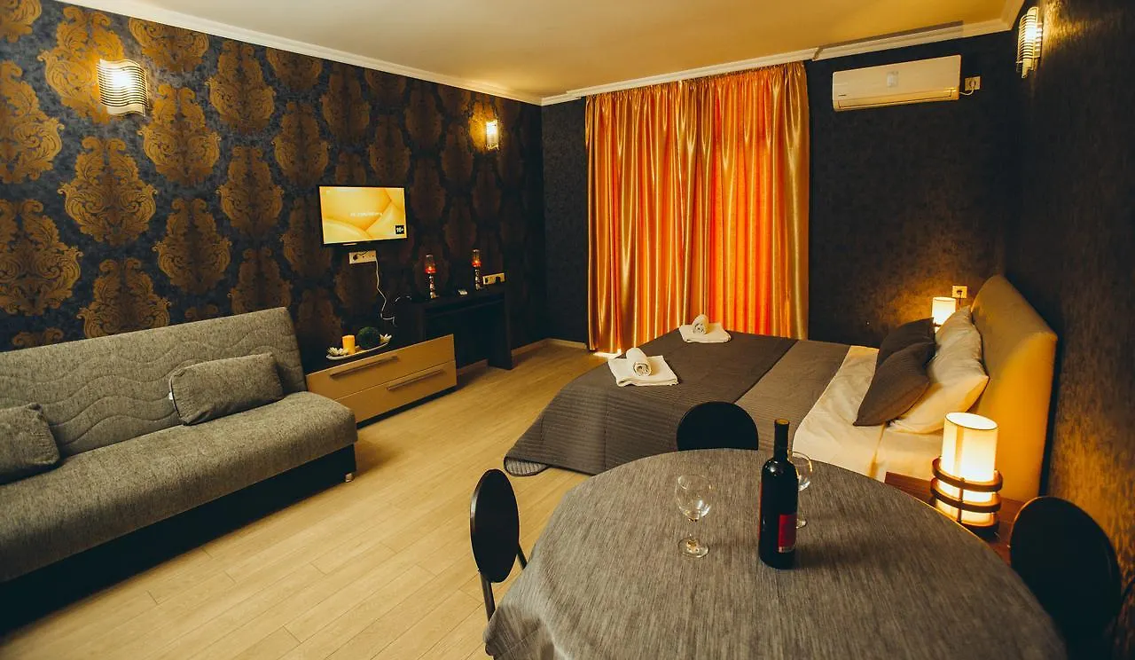 Sea Towers Suite Batumi 0*,